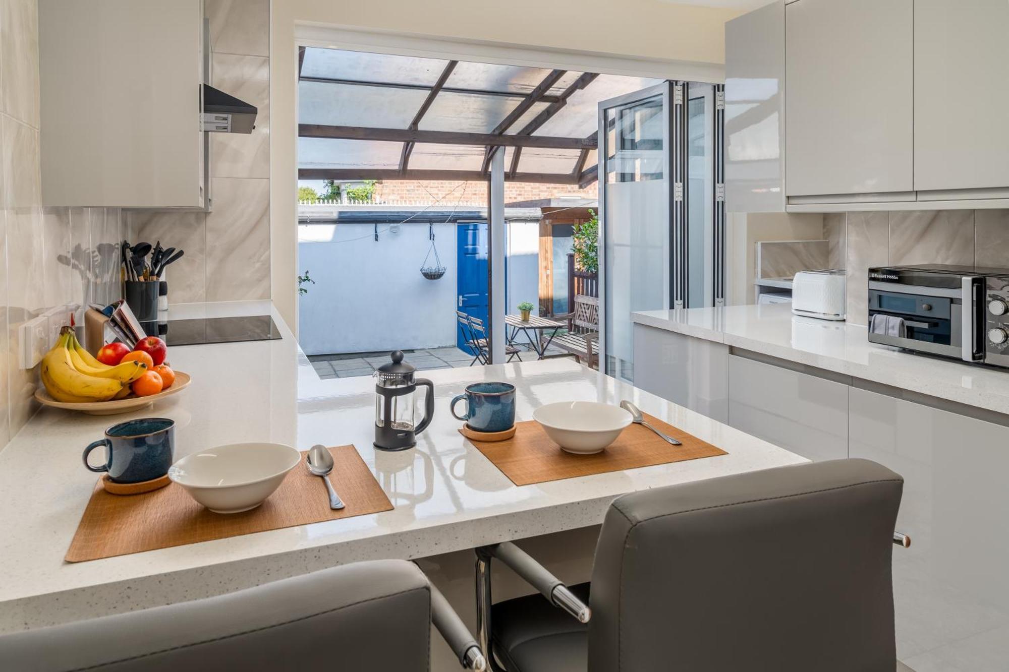 Homely And Stylish Apartment With A Garden In East Finchley London Bagian luar foto